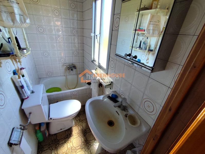 Foto 514a331d-f9af-4073-a76d-11c577ef3a78. Casa amb calefacció aparcament a Baños de Molgas