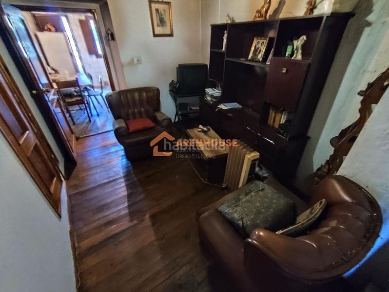 Foto ff1bf1de-459e-4db8-8e49-85493aaf80b2. Casa amb calefacció aparcament a Baños de Molgas