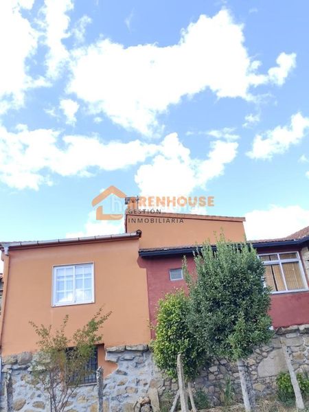 Foto 1d7d317e-f20a-42d1-9b56-44646a3400f8. Casa amb calefacció aparcament a Cartelle