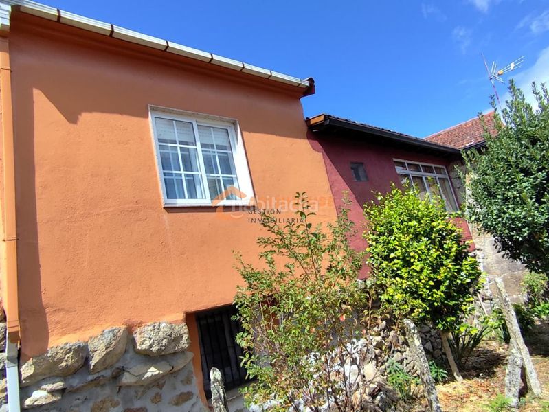 Foto 1e05ddba-3d6a-4c69-94f6-09063d429ba5. Casa amb calefacció aparcament a Cartelle