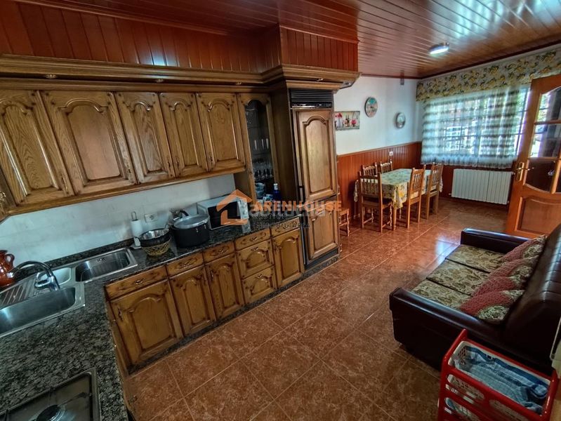 Foto 2335598f-b948-485e-83ec-d71724f36a00. Casa amb calefacció aparcament a Cartelle