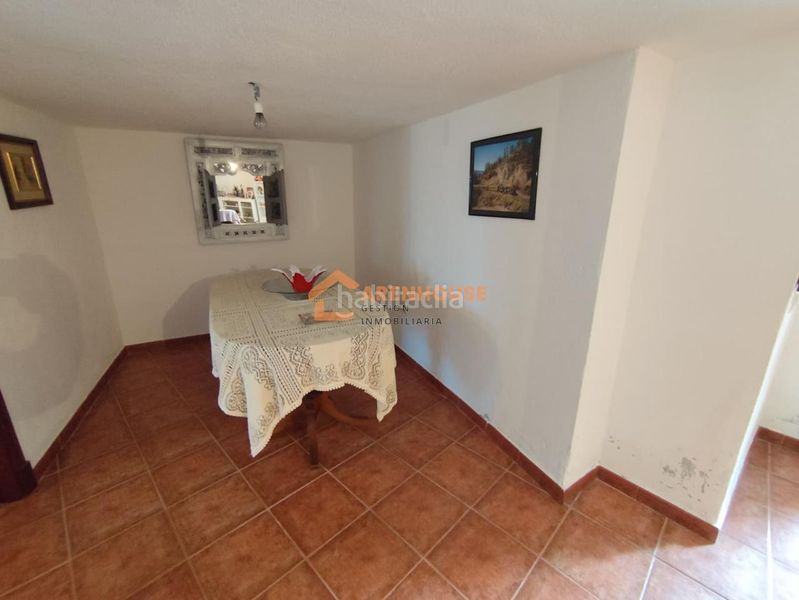 Foto ceabc188-fd1f-4f7b-8994-8eafdcc2a332. Casa amb calefacció aparcament a Cartelle