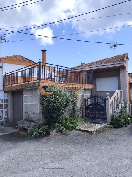 Foto eaebff9b-c455-45ec-b9d3-75ea3f84da0e. Casa amb calefacció aparcament a Cartelle