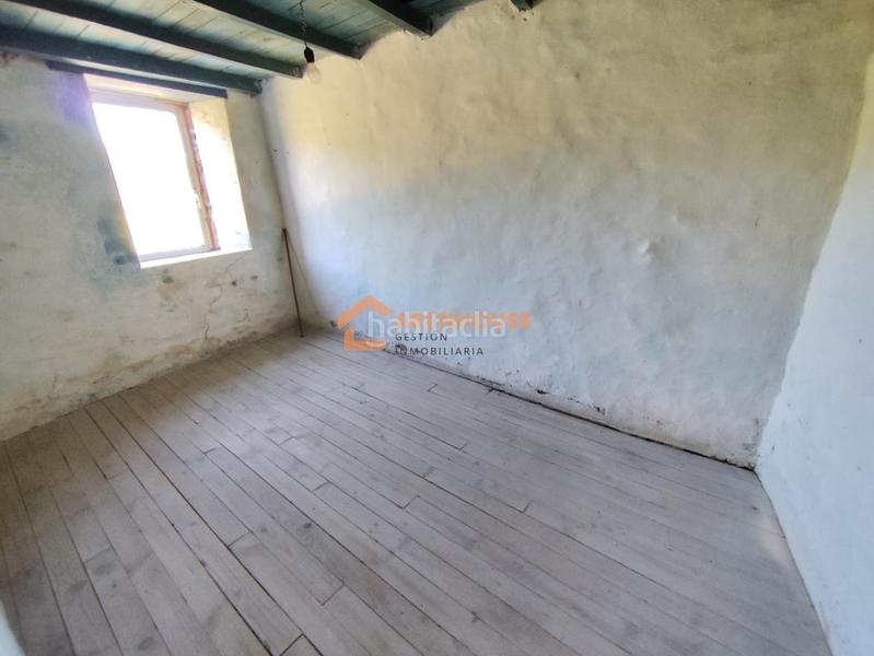 Foto 0295c3cb-a69e-46d4-9a07-6b6774a88c8a. Casa amb calefacció aparcament a Irixo (O)