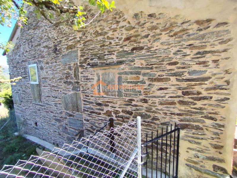 Foto 0e2296e6-d06d-481c-a990-32f94daa101f. Casa amb calefacció aparcament a Irixo (O)