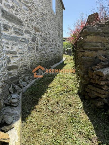 Foto 41149a27-cd52-4f3a-83aa-bb5ca35c2c83. Casa amb calefacció aparcament a Irixo (O)