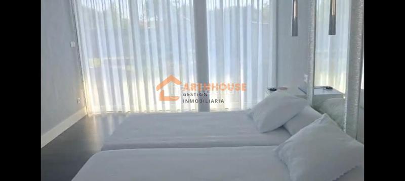 Foto 5e1c37e8-a998-435f-afc9-a43b37e98180. Chalet en Cambados