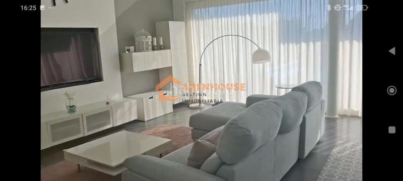 Foto 57ea715e-8d20-417d-905a-322d4aa7e031. Chalet con riscaldamento parcheggio piscina in Cambados