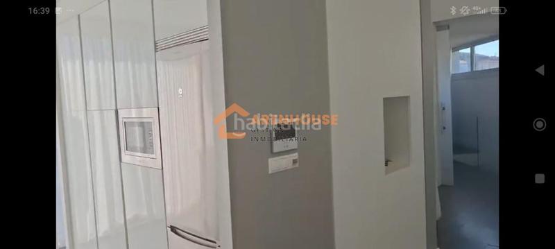 Foto 6a896160-61ae-45d2-9e91-42be5f685b5a. Chalet con riscaldamento parcheggio piscina in Cambados