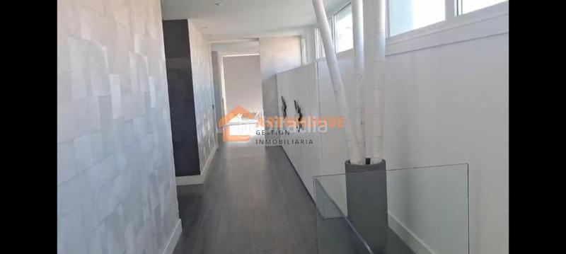 Foto 6e2ebc8d-aa61-4046-8949-76d47a0f935e. Chalet con riscaldamento parcheggio piscina in Cambados