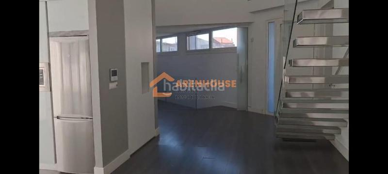 Foto c7f0e547-aa84-493d-887f-79f6183b8abe. Chalet con riscaldamento parcheggio piscina in Cambados