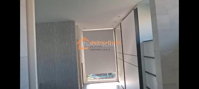 Foto e2206011-e78d-4be2-a445-b61926ebe320. Chalet con riscaldamento parcheggio piscina in Cambados