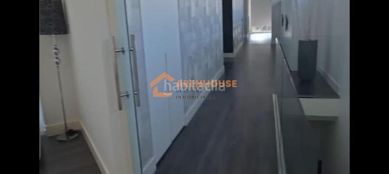 Foto f895d7d2-1f2f-4150-800e-529fdeb466b8. Chalet con riscaldamento parcheggio piscina in Cambados