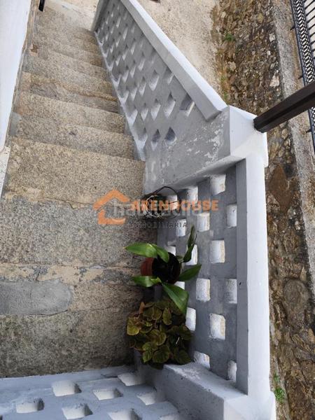 Foto 3f89c5c2-de12-497f-92fb-85f8be63198f. Casa amb calefacció aparcament a Celanova