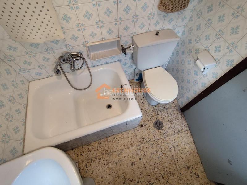 Foto b7162b5e-98fd-47e3-9d3b-39c35f238c50. Casa amb calefacció aparcament a Celanova