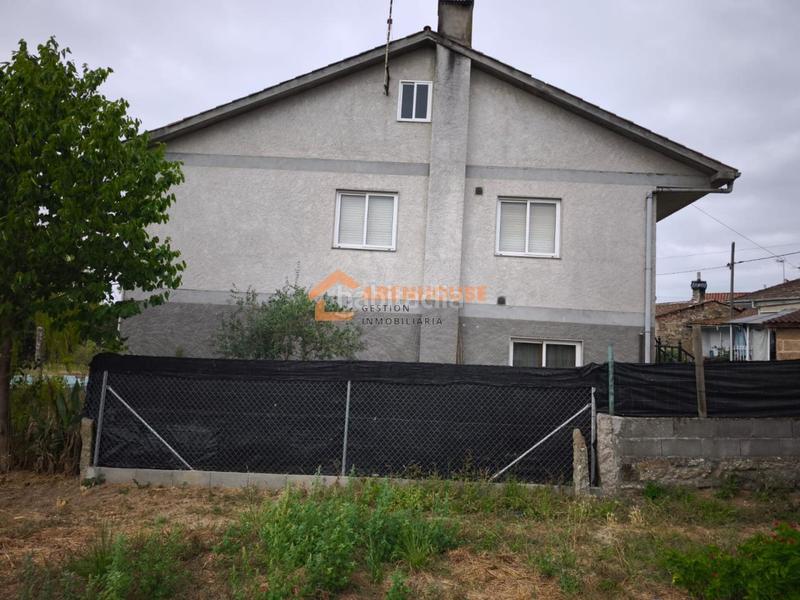 Foto fc9afbff-cd58-4493-8874-dc2a0cf1e8d5. Casa con riscaldamento parcheggio in San Cibrao das Viñas