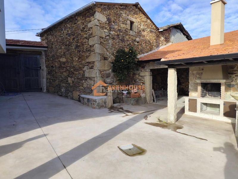 Foto 6c9183a4-49e6-46ac-aaed-30f5af51b2e9. Chalet avec chauffage dans Merca (A)