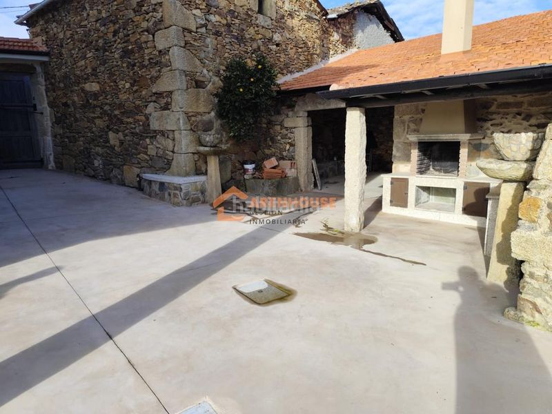Foto 99168c52-ecd0-43c0-aaf7-373842dd608a. Chalet avec chauffage dans Merca (A)