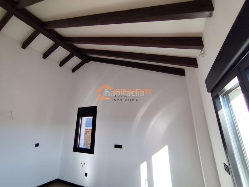 Foto f8188281-a70d-4892-bbe6-8b3c0b9b8f4b. Chalet avec chauffage dans Merca (A)