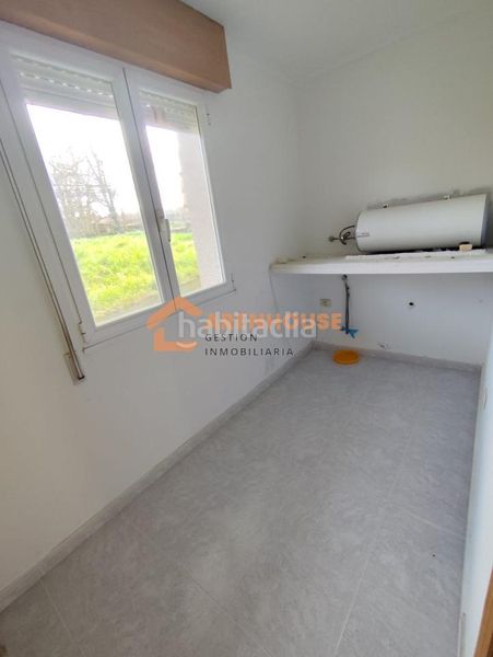 Foto 1122a206-6440-481d-9c67-1482ac7ed514. Maison avec chauffage parking dans Baltar
