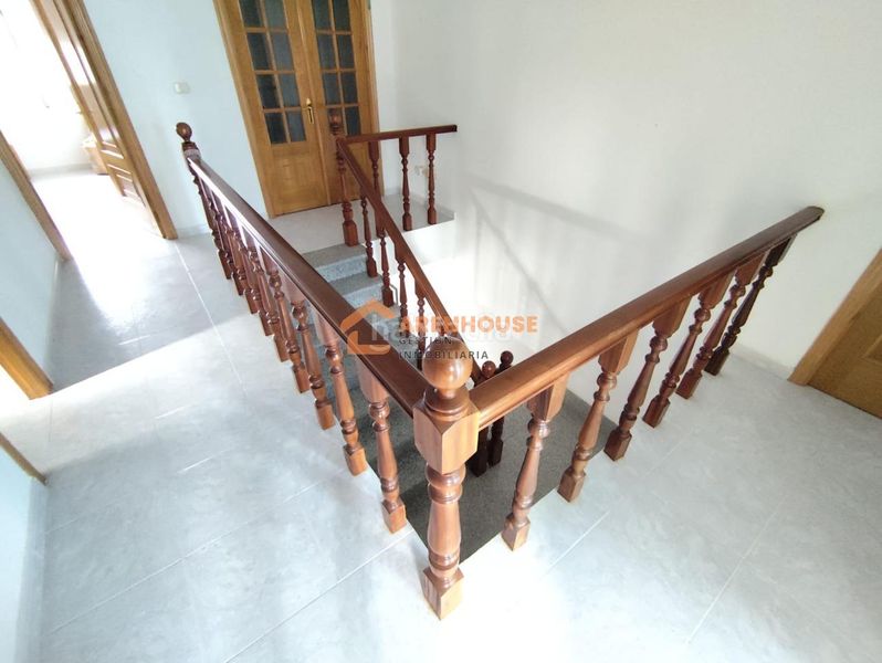 Foto c89d39e0-026f-4915-b727-ed64e8468a0e. Maison avec chauffage parking dans Baltar