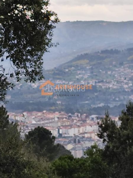 Foto f8c74961-a933-4464-a15f-e822c577cebe. Casa amb calefacció aparcament a Barbadás