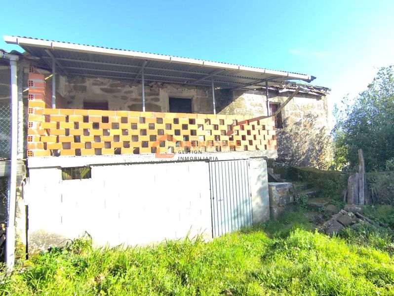 Foto 6eb94137-f381-488c-8cc6-96cc8e096ebc. Casa amb calefacció aparcament a Carballiño (O)