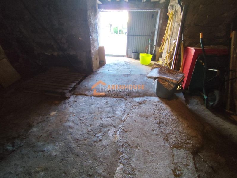 Foto 910427b3-e0a8-4ddd-9875-91b953a7e9a2. Casa amb calefacció aparcament a Carballiño (O)