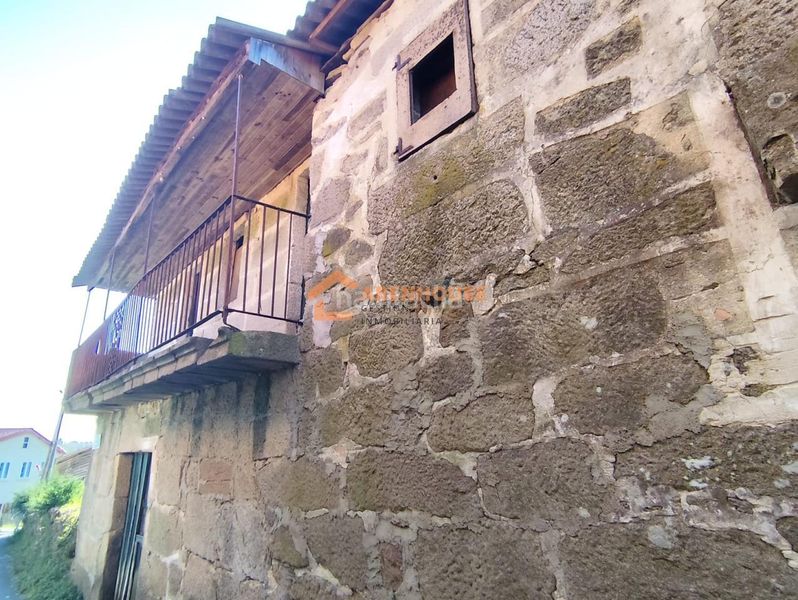 Foto fa0cdcdb-4612-4d24-99a4-0c161d5c70a4. Casa amb calefacció aparcament a Carballiño (O)