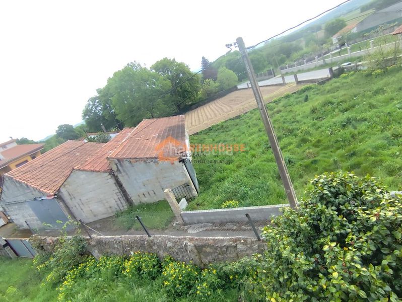 Foto a7b7640c-de0c-4449-a958-bca0a3127057. Casa amb calefacció aparcament a Xunqueira de Ambía