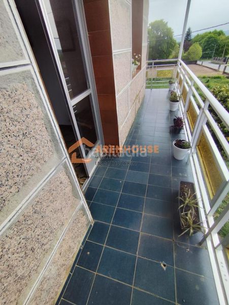Foto b0e0e00d-81f9-4d24-bdee-d5b2d9b035d3. Casa amb calefacció aparcament a Xunqueira de Ambía