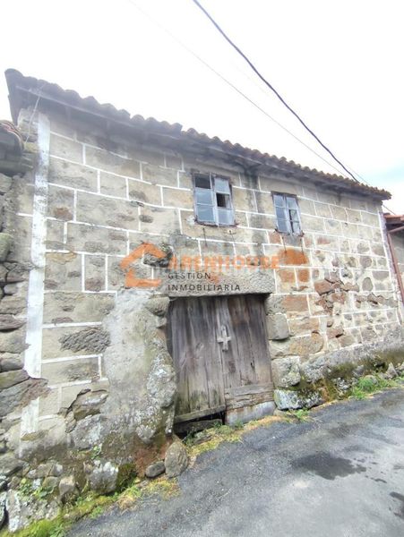 Foto 136fee65-3a09-4e11-8c43-5fed58d0f8eb. Casa amb calefacció aparcament a Baños de Molgas