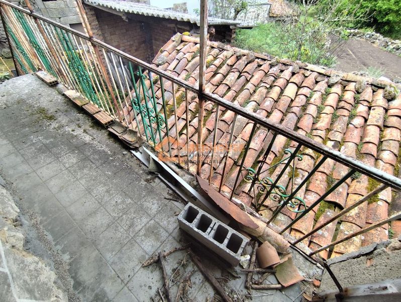 Foto 1e9f4a1a-54c4-4305-9072-27162b86e138. Casa amb calefacció aparcament a Baños de Molgas