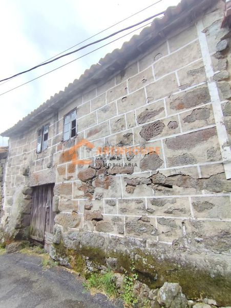 Foto 5db95ca5-4d2e-4307-a81b-571d6901db40. Casa amb calefacció aparcament a Baños de Molgas