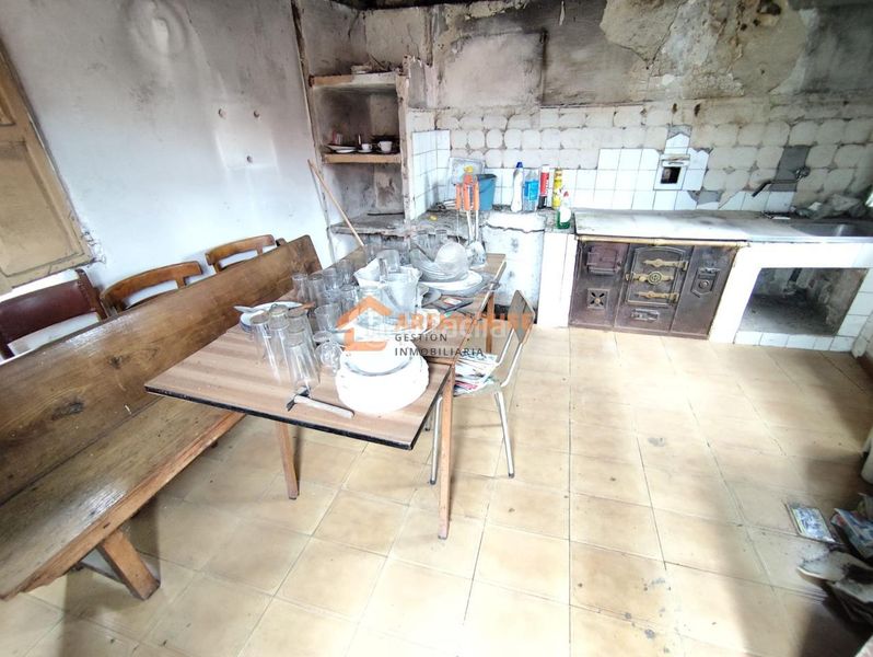 Foto 045080a9-06e9-4ac7-8235-d1eda6d93681. Casa amb calefacció aparcament a Baños de Molgas