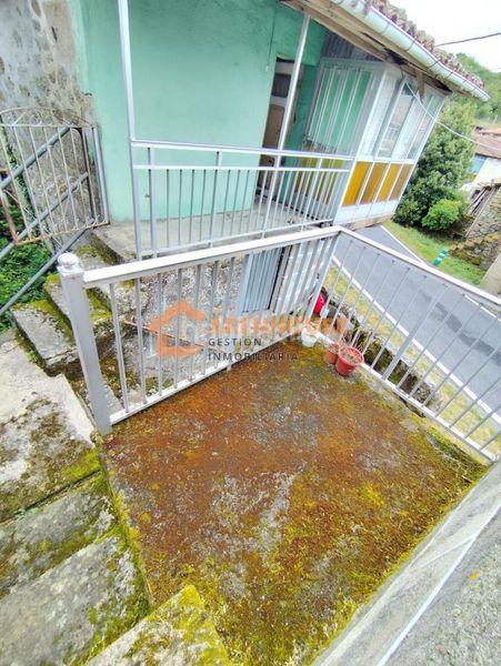 Foto 16f19f1d-3a6e-4203-9056-5c717eec1a81. Casa amb calefacció aparcament a Baños de Molgas