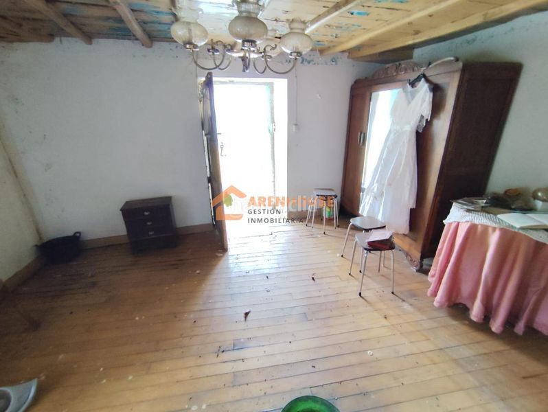 Foto 4f263a69-ee74-4be8-9c77-7b147d184538. Casa amb calefacció aparcament a Baños de Molgas