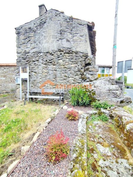 Foto 5c225541-9606-466d-a22b-e8c0efdc6d56. Casa amb calefacció aparcament a Baños de Molgas