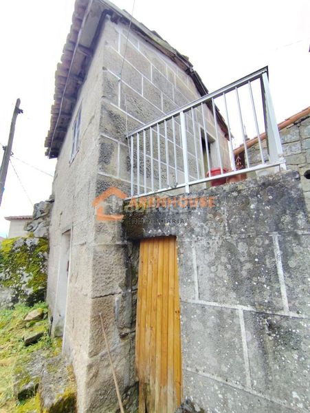 Foto af9a053f-e69f-4c47-b59d-8dc3206a1366. Casa amb calefacció aparcament a Baños de Molgas