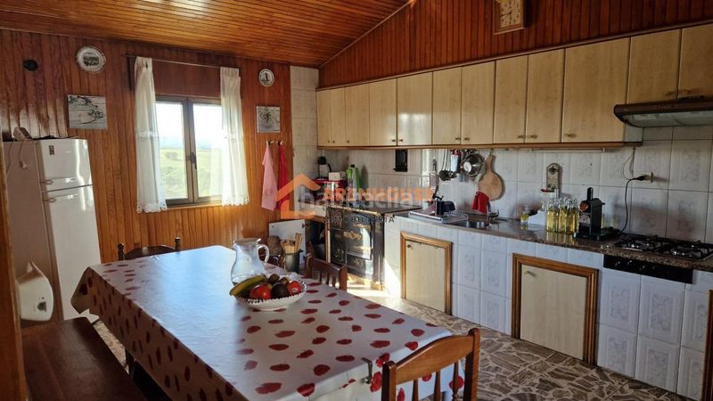 Foto 54bbfbef-4ecd-4113-9777-b1d226c54691. Chalet en Bande