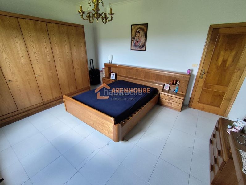 Foto cf3d410e-c6d9-48ae-b045-31ba566b97d4. Chalet en Bande