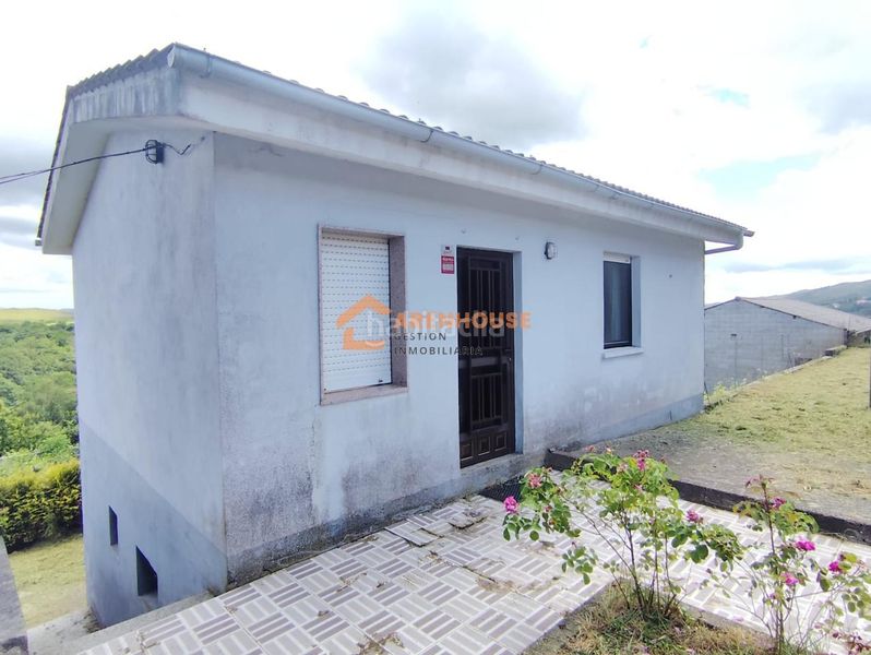 Foto f7e17a90-3b3a-4145-852f-d3ceb1f94ec9. Chalet en Bande