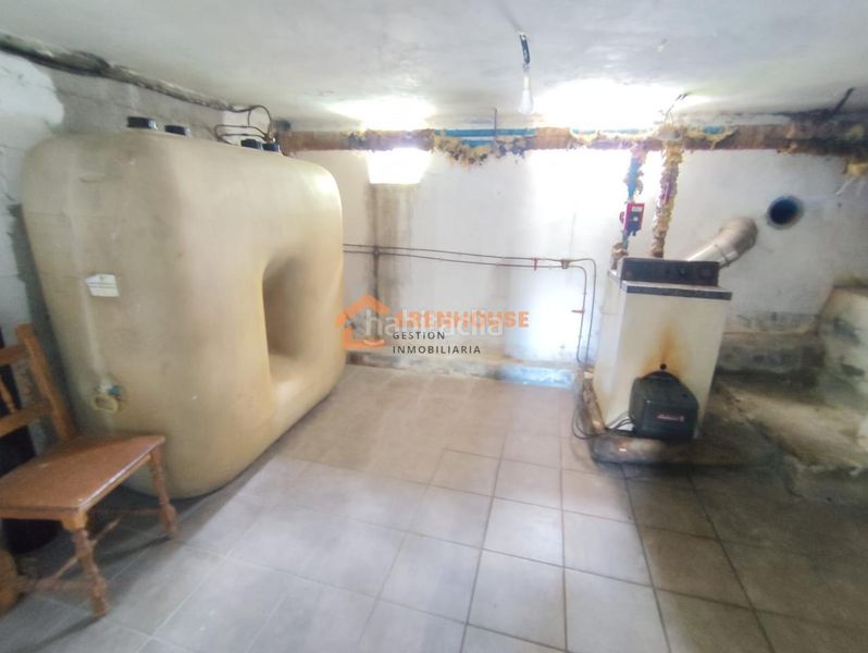 Foto fa767671-a4d2-4b23-9b48-ee6981fd6375. Chalet en Bande