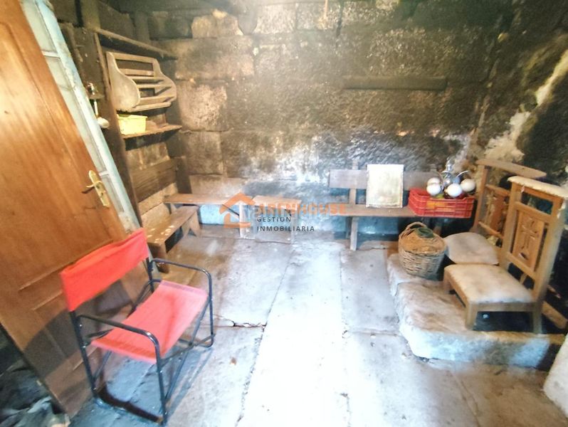 Foto f72b2ae8-7be0-4657-879b-df425a8d13ff. Casa amb calefacció aparcament a Carballiño (O)