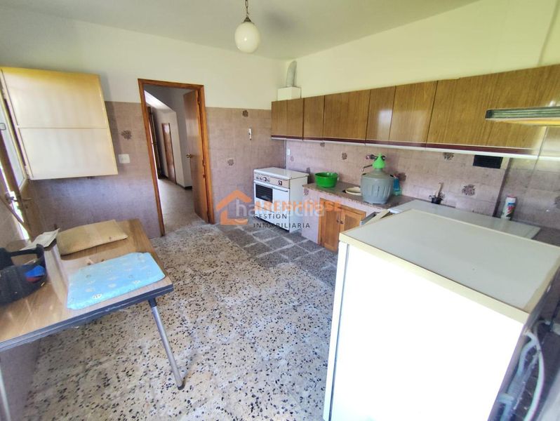 Foto 0ad8a6fb-4663-4f6c-ba8f-235ac9a8c307. Casa amb calefacció aparcament a Sarreaus