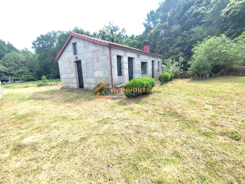 Foto 3b1f83af-7b8d-4874-82a7-b7d177e0f671. Casa amb aparcament a San Amaro