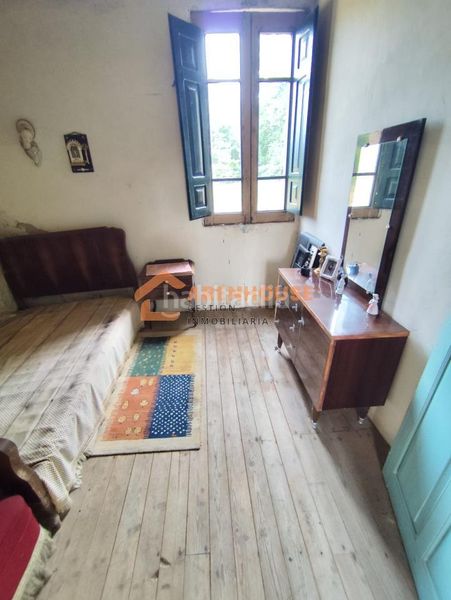 Foto 85c0c7d5-2b5b-494c-9e74-c88aa285e5d8. Casa amb aparcament a San Amaro