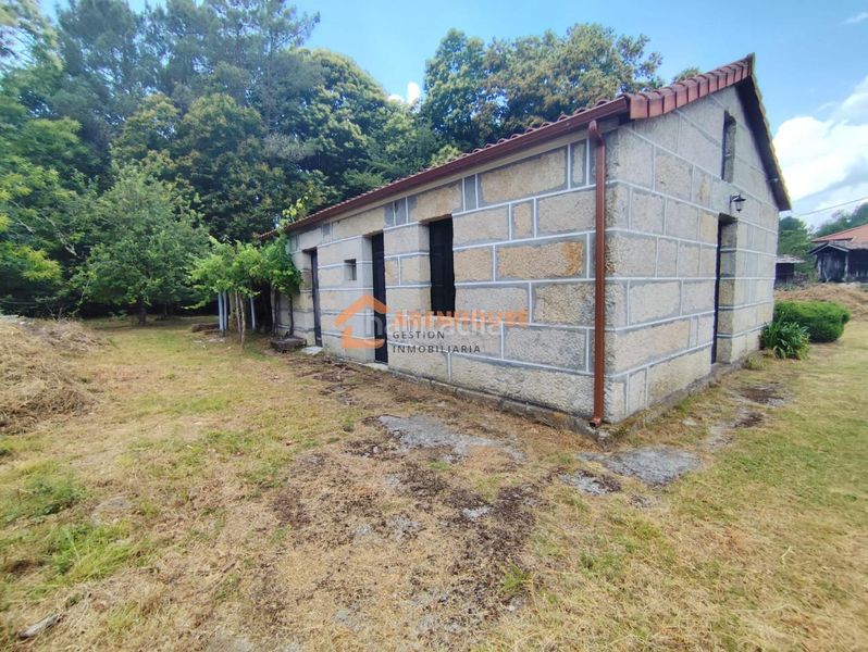 Foto a4e062ab-0b83-459d-b65f-feb022f824d4. Casa amb aparcament a San Amaro