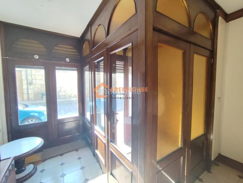 Foto 794d2bab-0fbe-462b-adcb-e7b102a83438. Local comercial a Carballiño (O)