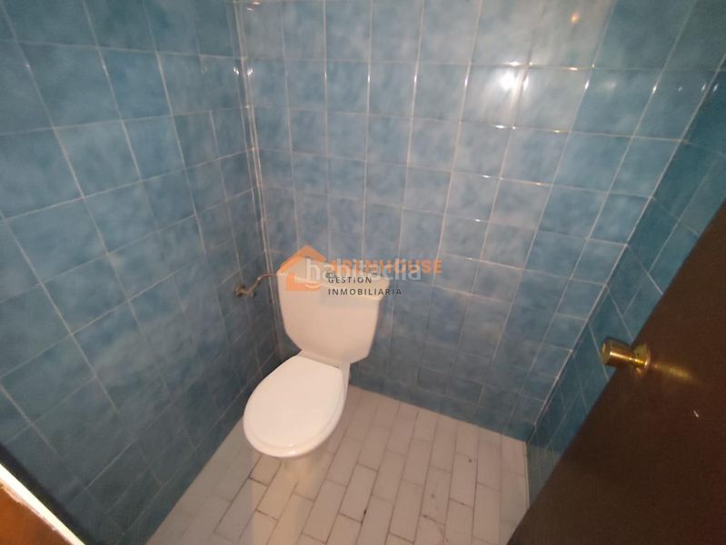 Foto 96f387f8-c6c9-4d7b-baf6-08a11caa5109. Local comercial a Carballiño (O)